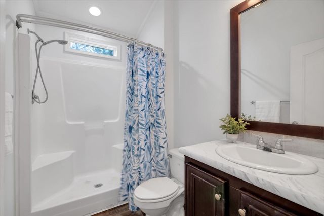 365 County Road 3371, Cleveland, TX 77327