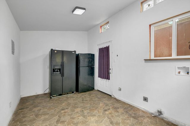 365 County Road 3371, Cleveland, TX 77327