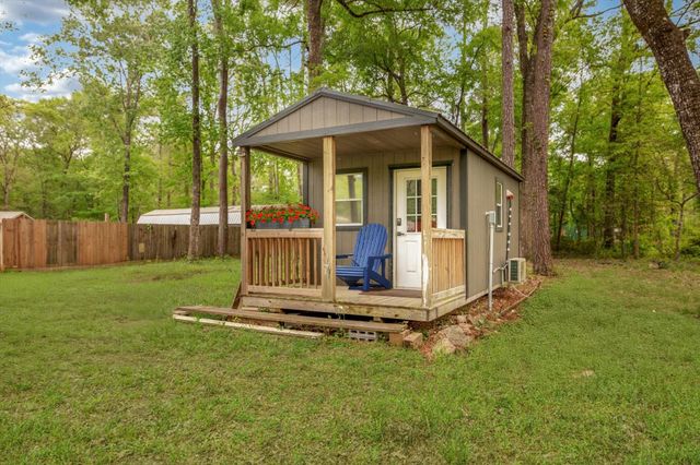 365 County Road 3371, Cleveland, TX 77327