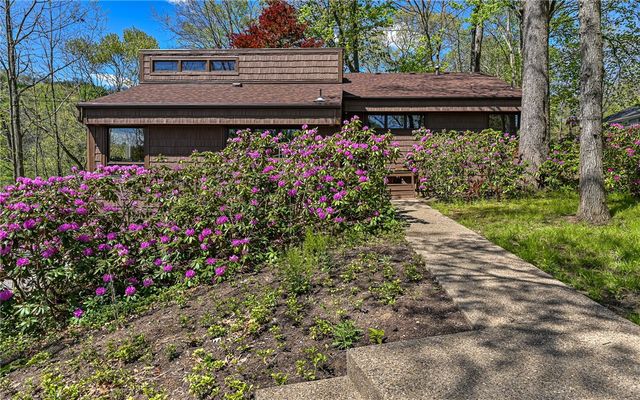 5435 Beechnut Dr, Richland, PA 15044