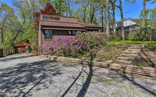 5435 Beechnut Dr, Richland, PA 15044