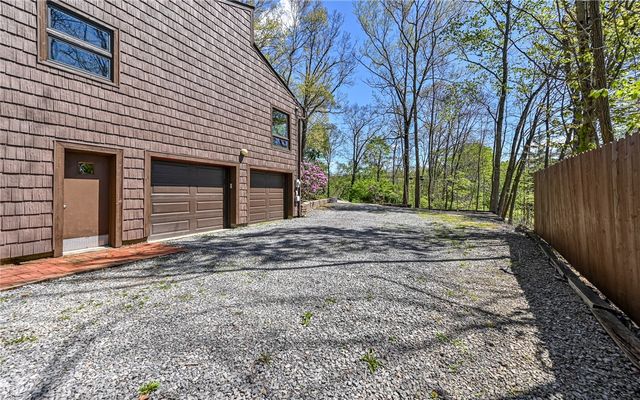5435 Beechnut Dr, Richland, PA 15044