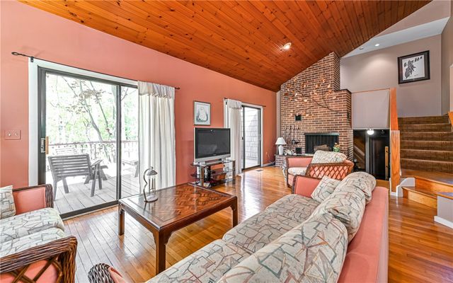 5435 Beechnut Dr, Richland, PA 15044