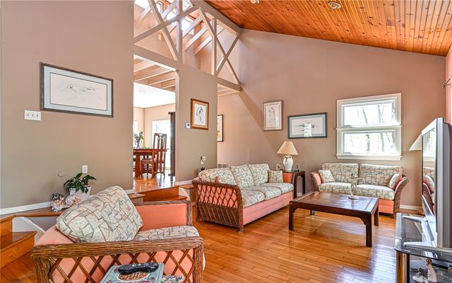 5435 Beechnut Dr, Richland, PA 15044