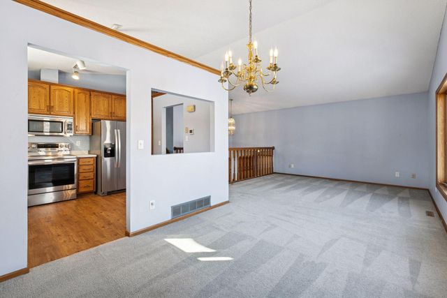 2301 E 121st Street, Burnsville, MN 55337