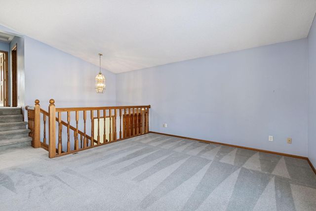 2301 E 121st Street, Burnsville, MN 55337