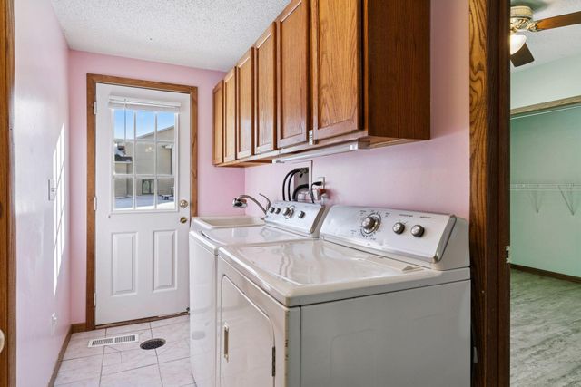 2301 E 121st Street, Burnsville, MN 55337