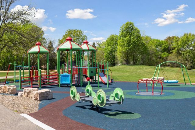 2301 E 121st Street, Burnsville, MN 55337