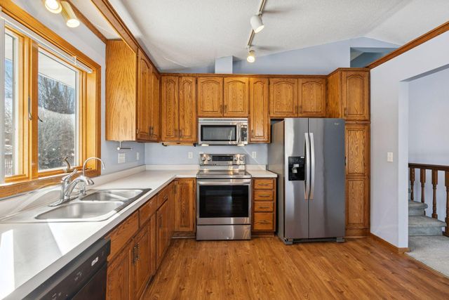 2301 E 121st Street, Burnsville, MN 55337