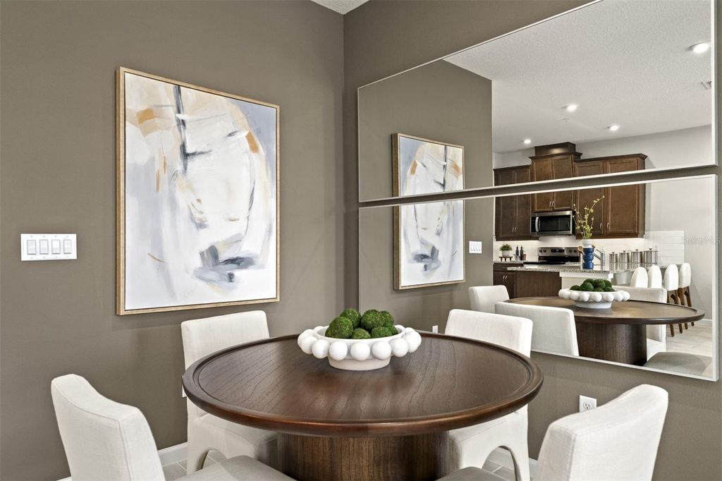 Image 5 of property listing at 9972 RED CANOE ALLEY, Orlando, FL 32832