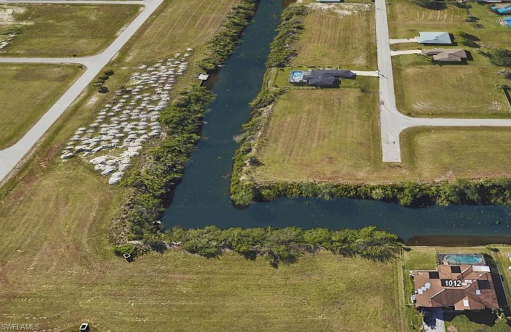 1024 NE 23rd TER, CAPE CORAL, FL 33909 — photo 2