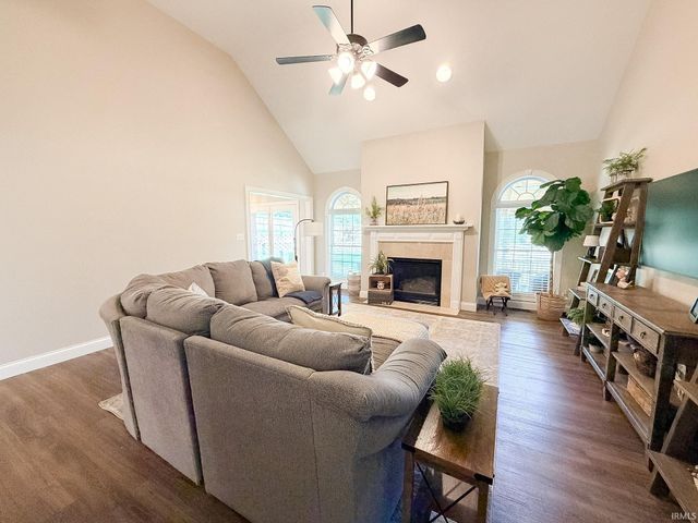 400 Knollview Drive, Evansville, IN 47711