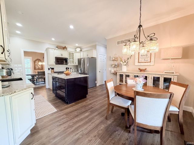 400 Knollview Drive, Evansville, IN 47711