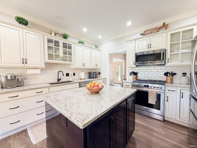 400 Knollview Drive, Evansville, IN 47711
