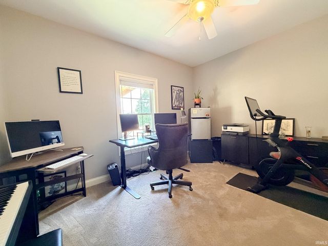 400 Knollview Drive, Evansville, IN 47711