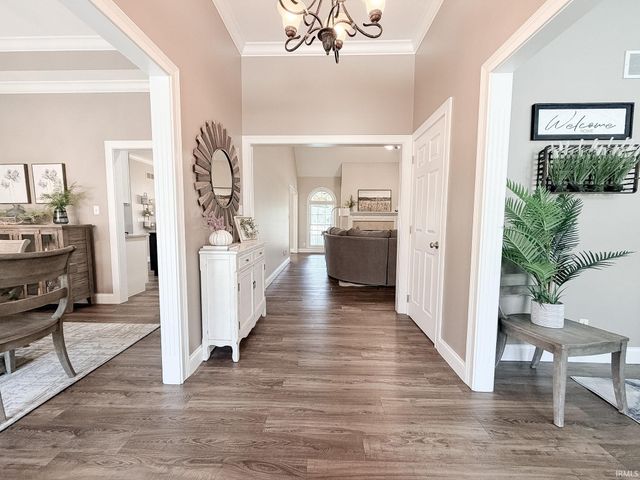400 Knollview Drive, Evansville, IN 47711