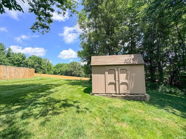 400 Knollview Drive, Evansville, IN 47711