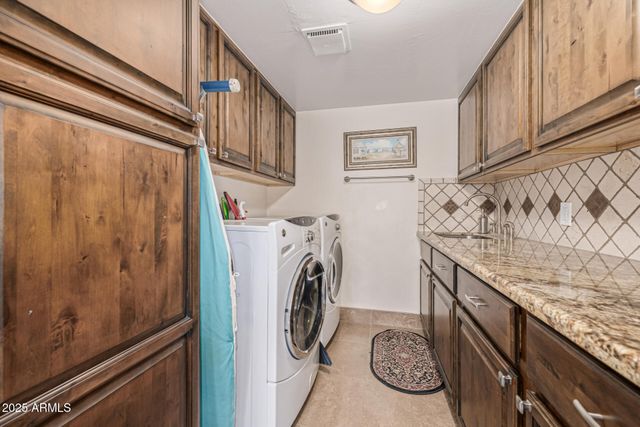 5801 N 25TH Place, Phoenix, AZ 85016