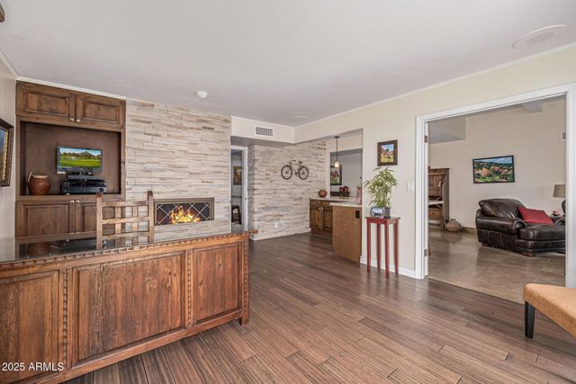 5801 N 25TH Place, Phoenix, AZ 85016