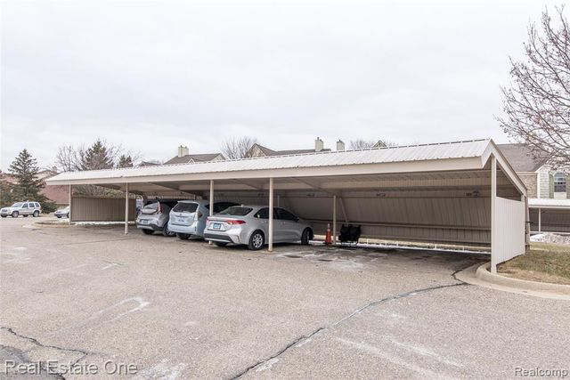 245 Brookwood Drive 16, South Lyon, MI 48178