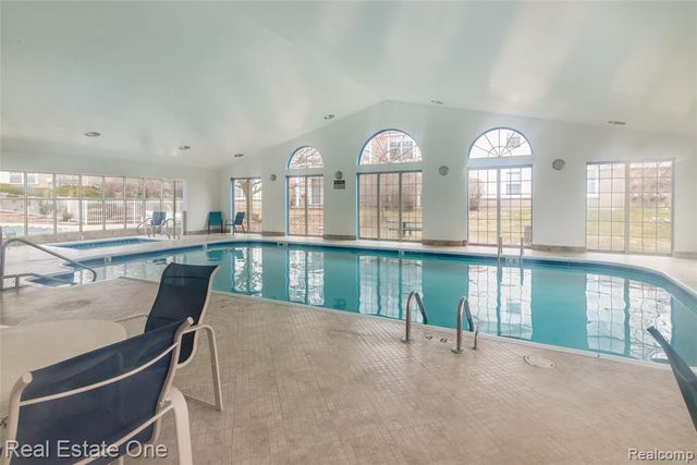 245 Brookwood Drive 16, South Lyon, MI 48178