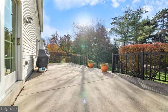 244 HOLLY DR, Chalfont, PA 18914