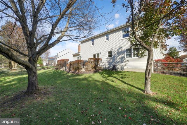 244 HOLLY DR, Chalfont, PA 18914