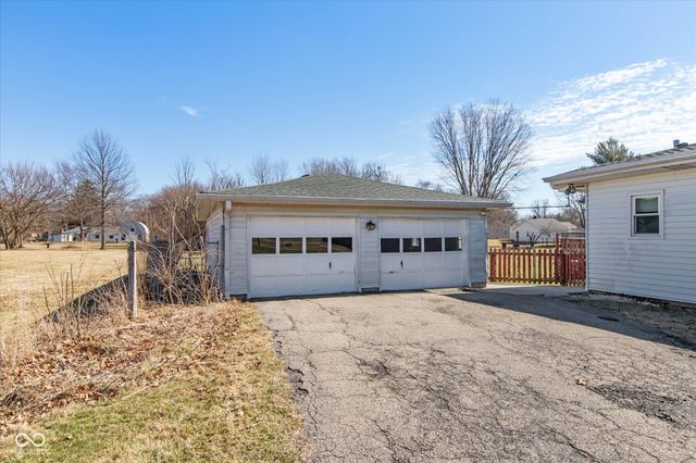 3923 Wildwood Drive, Indianapolis, IN 46239