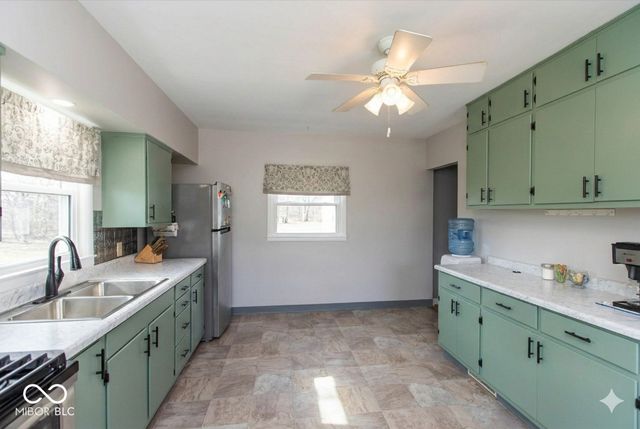 3923 Wildwood Drive, Indianapolis, IN 46239