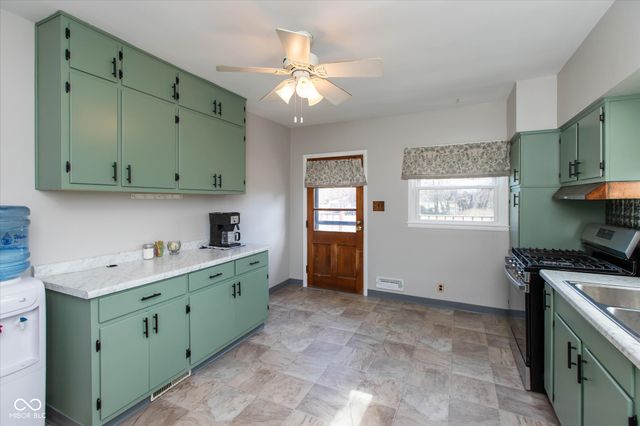 3923 Wildwood Drive, Indianapolis, IN 46239