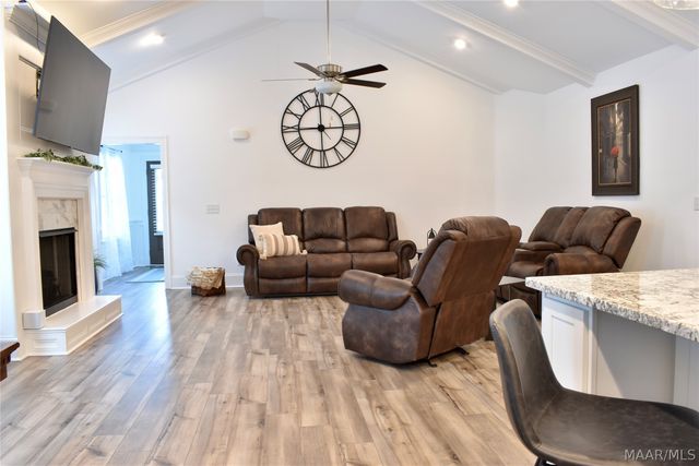 400 Crushing Heights, Pike Road, AL 36064