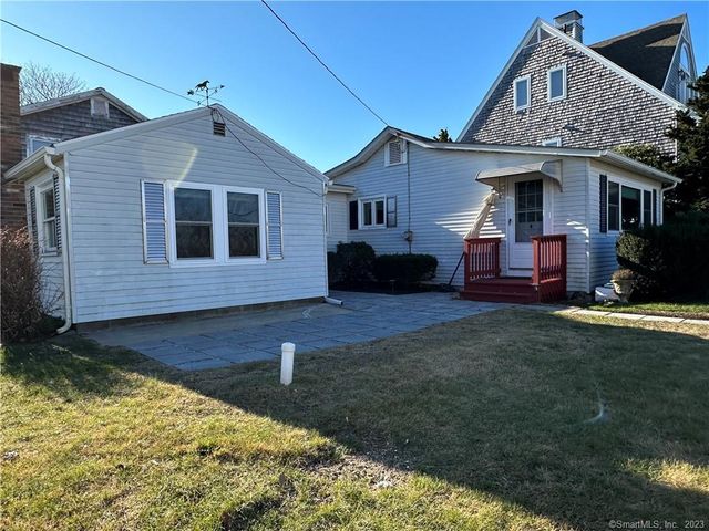 2 Reed Avenue, Waterford, CT 06385
