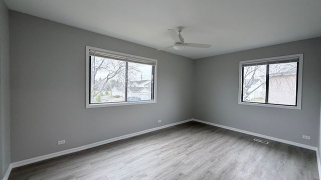 721 Sunfish Point, Schaumburg, IL 60194