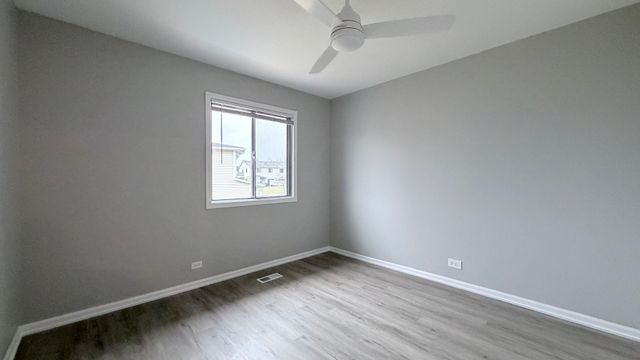 721 Sunfish Point, Schaumburg, IL 60194