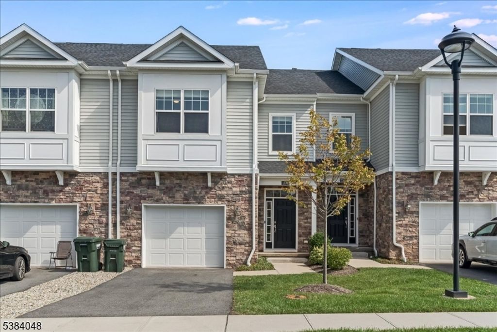 1304 Churchill Cir, Branchburg Twp., NJ 08876