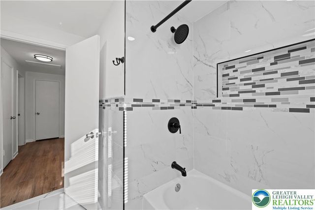 1240 Potomac Street, Allentown City, PA 18103