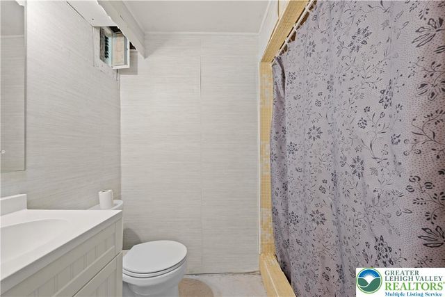 1240 Potomac Street, Allentown City, PA 18103