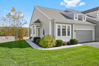 712 Championship Drive 712, Oxford, CT 06478