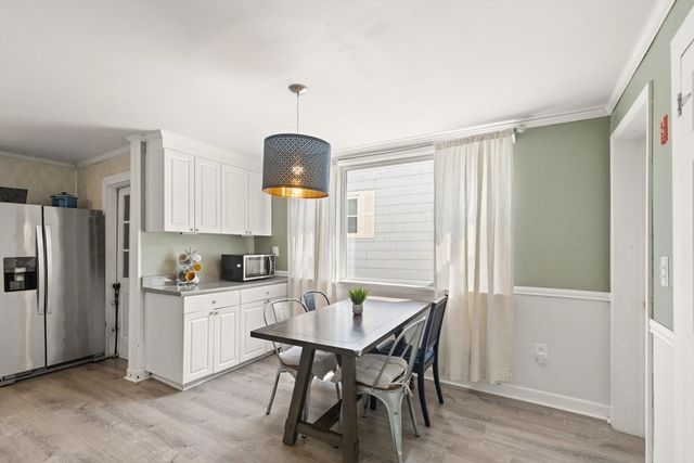 67 Beach Ave, Swampscott, MA 01907