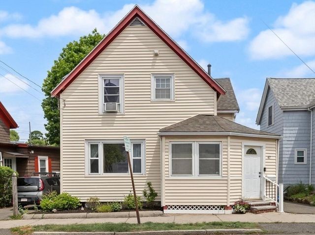 67 Beach Ave, Swampscott, MA 01907
