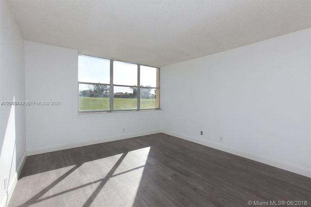 3821 Environ Blvd 107, Lauderhill, FL 33319