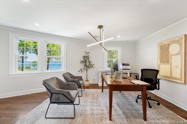 56 Park Avenue, Larchmont, NY 10538