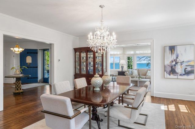 56 Park Avenue, Larchmont, NY 10538