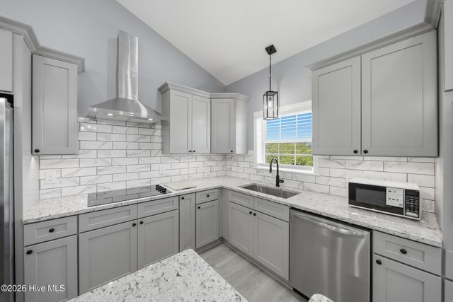 418 Huntington Woods Drive N, Lenoir, NC 28645