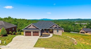 418 Huntington Woods Drive N, Lenoir, NC 28645