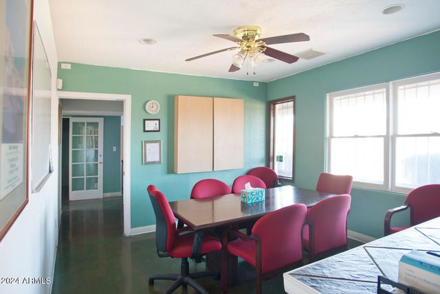505 E OSBORN Road, Phoenix, AZ 85012