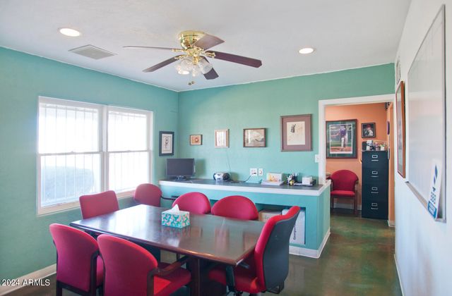 505 E OSBORN Road, Phoenix, AZ 85012