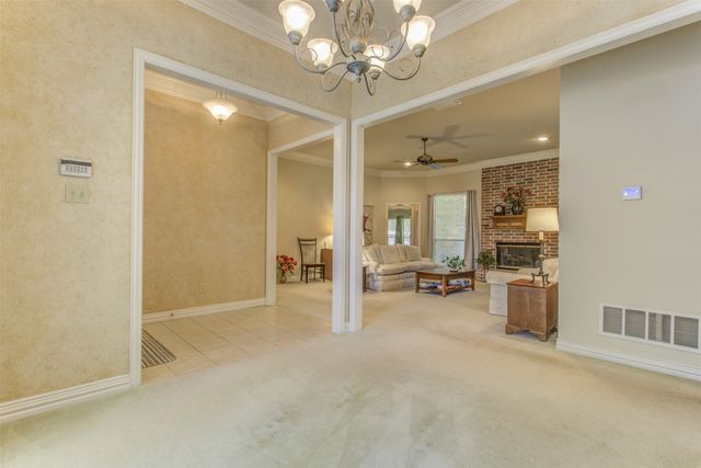 5006 Wedgefield Road, Granbury, TX 76049