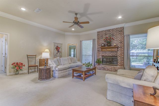 5006 Wedgefield Road, Granbury, TX 76049