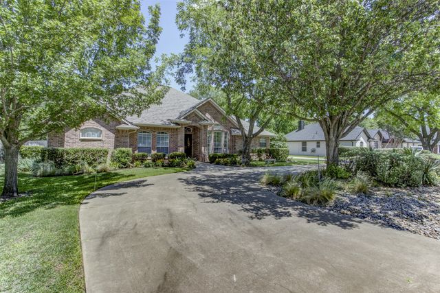 5006 Wedgefield Road, Granbury, TX 76049